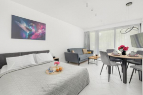 Sea&Lake Luxurious Apartments with Parking by Noclegi Renters